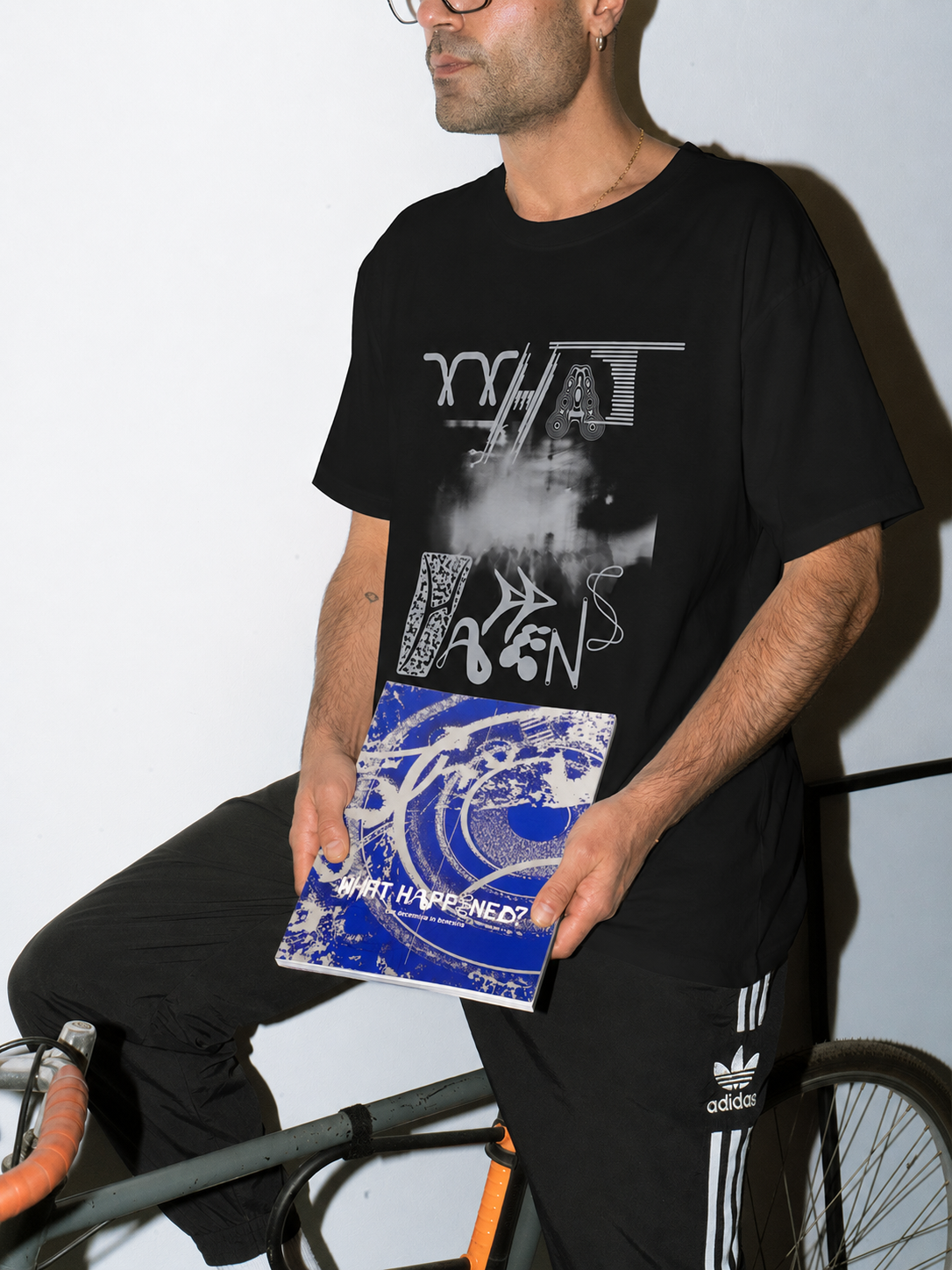 What Happens bundle: magazine + shirt